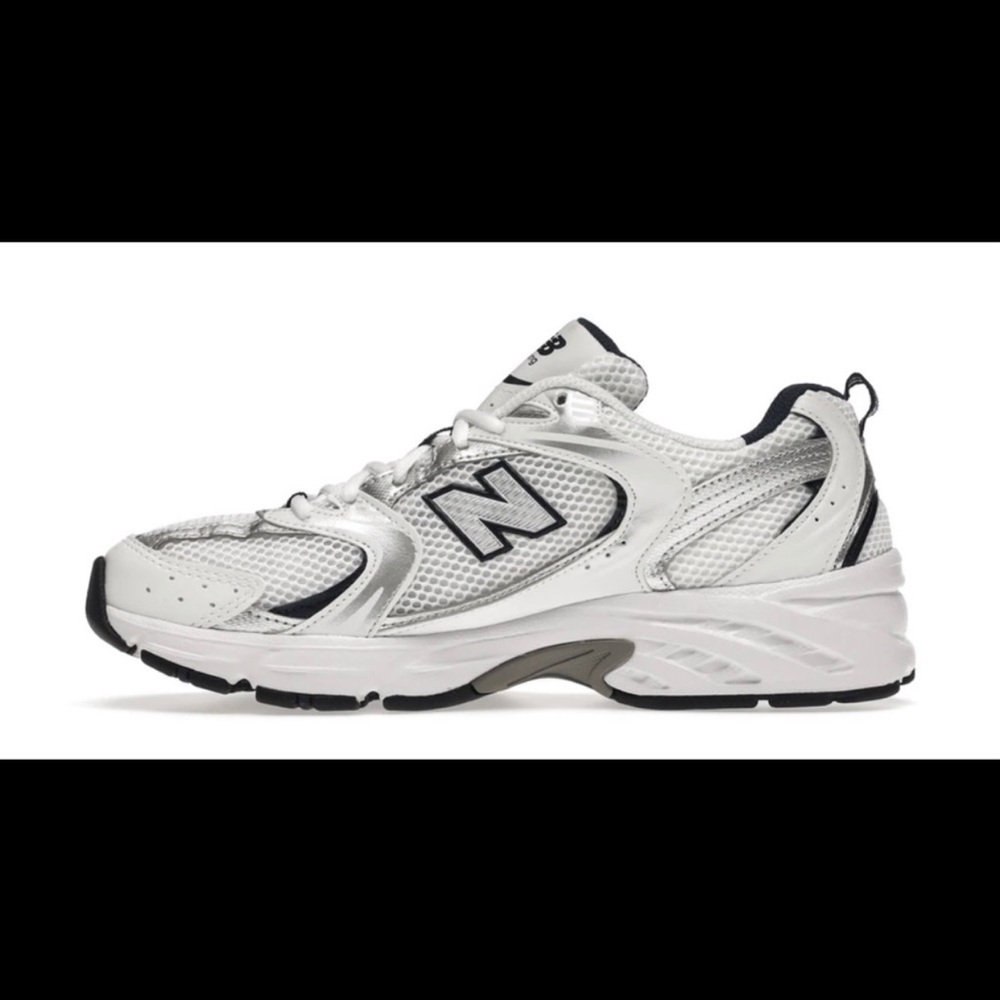 🤍Brand New New Balance 530 Sneakers🤍